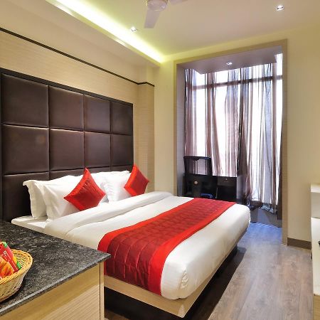Hotel Royal Grand - Opposite Axis Bank East Patel Nagar New Delhi Eksteriør billede