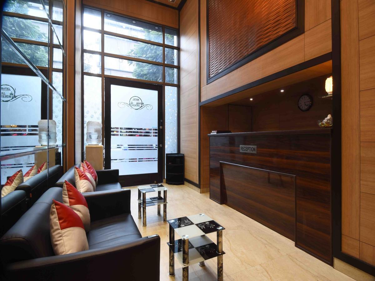 Hotel Royal Grand - Opposite Axis Bank East Patel Nagar New Delhi Eksteriør billede
