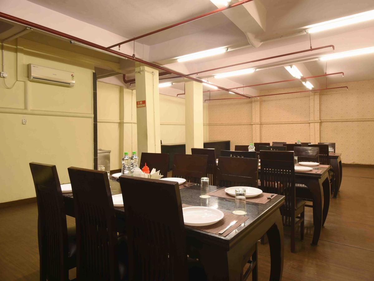 Hotel Royal Grand - Opposite Axis Bank East Patel Nagar New Delhi Eksteriør billede
