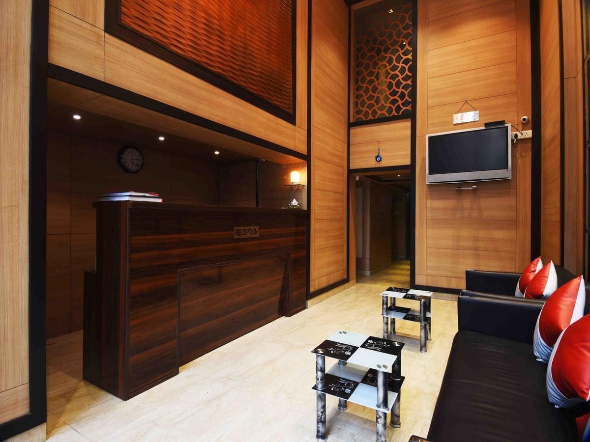 Hotel Royal Grand - Opposite Axis Bank East Patel Nagar New Delhi Eksteriør billede